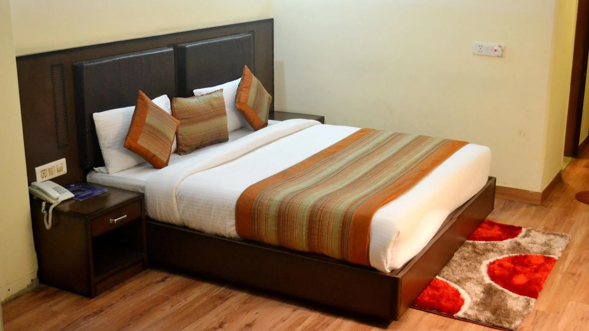 ניו דלהי Hotel Smart Plaza Delhi Airport