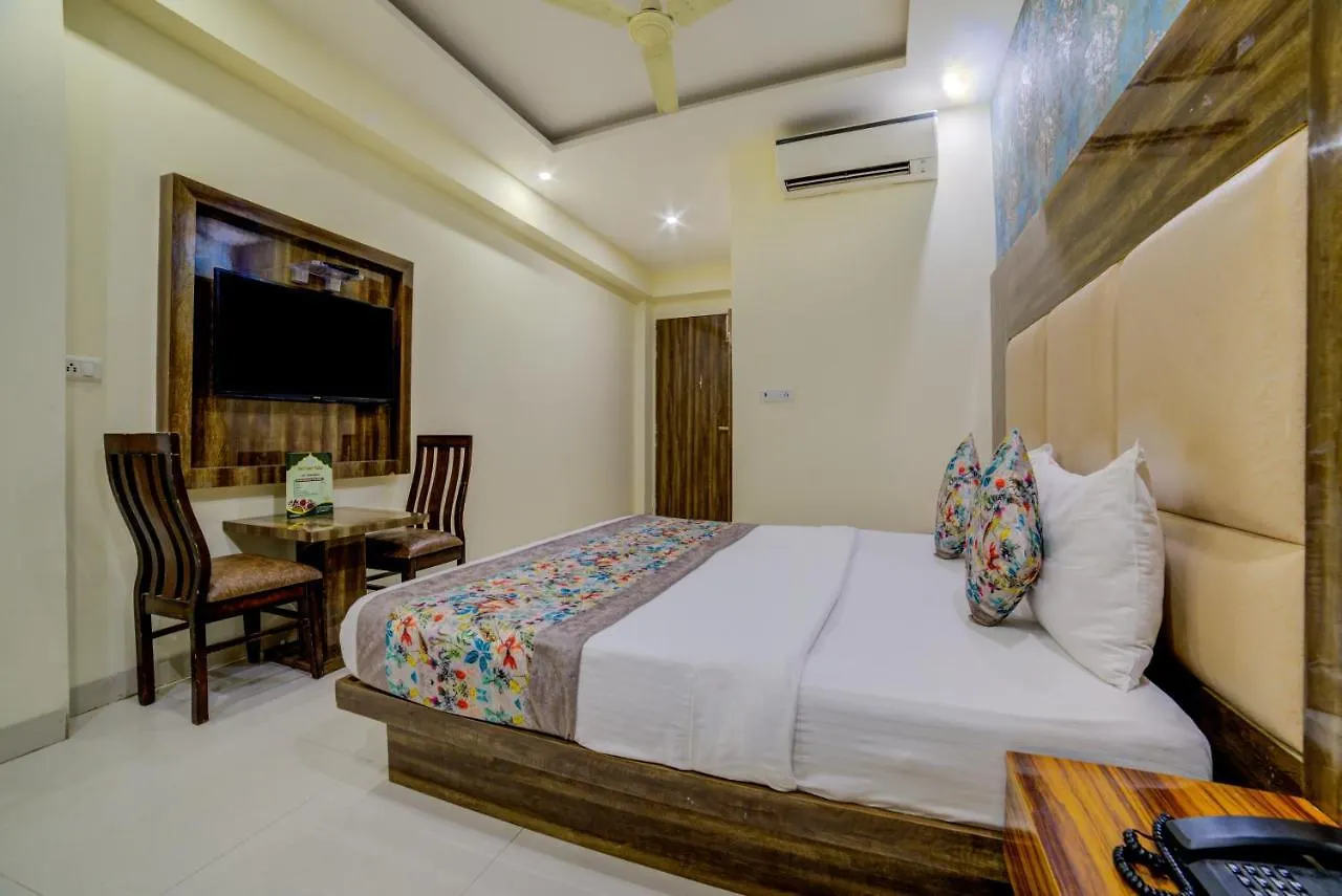 ניו דלהי Hotel Smart Plaza Delhi Airport הודו