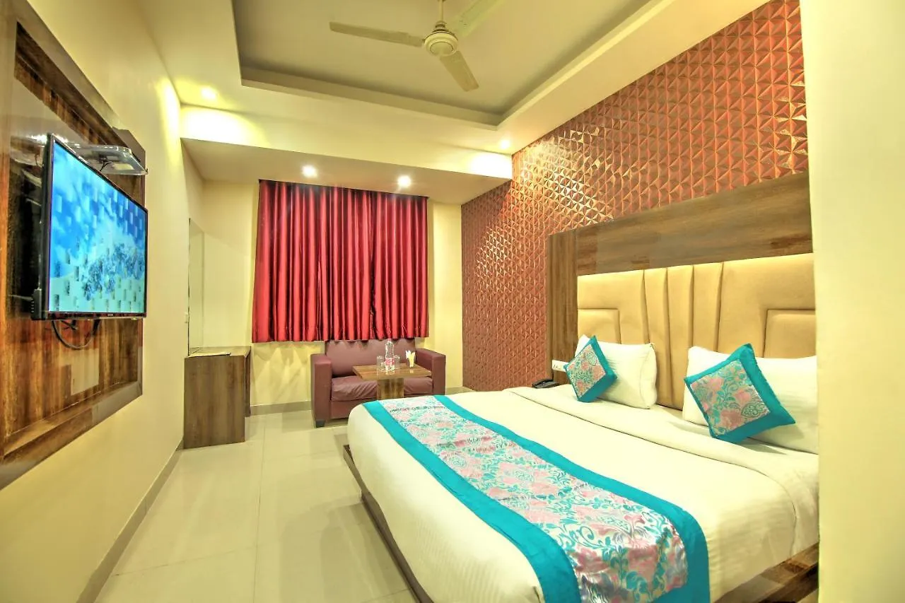 ניו דלהי Hotel Smart Plaza Delhi Airport  ניו דלהי